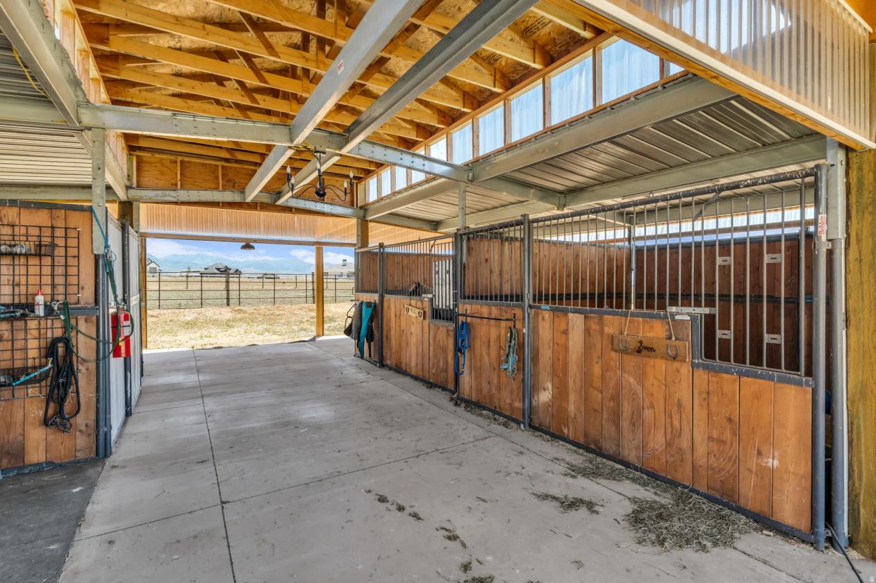 Price Reduced! Horse property  on 5 acres - photo 14