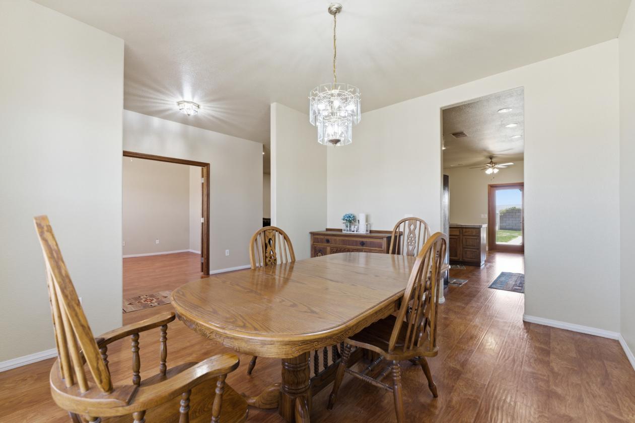 Turn key Ranch in west Lancaster - photo 8