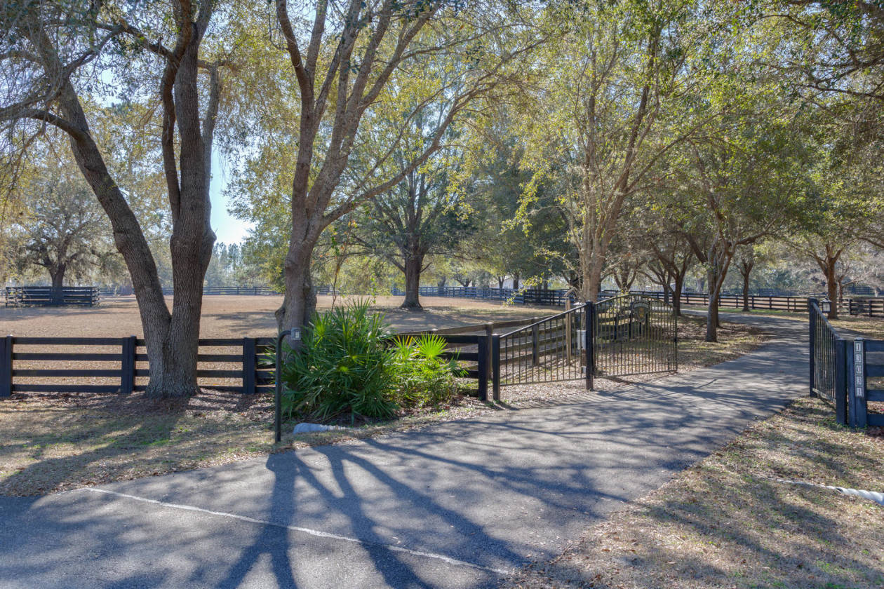 9 Acre Horse Property in Alachua Highlands/Shaw Farms Alachua