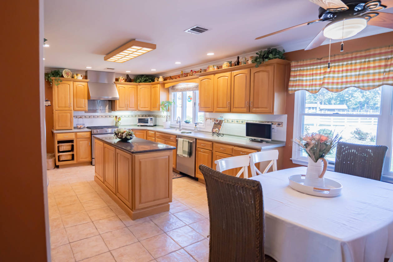 Colonial horse property 13.31 farm assessed acres & 5