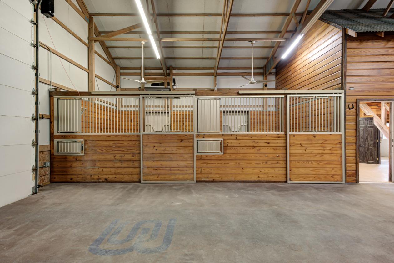 Luxury Horse Property - photo 13