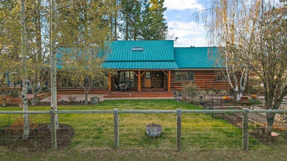 Horse Property for sale.