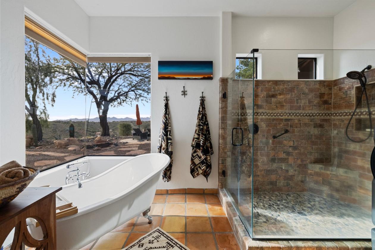 Paradise on Hummingbird Hill: Goldfield Ranch - photo 11