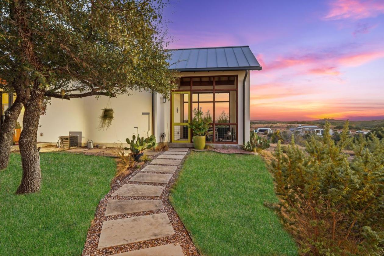 Luxury Home with Community Equestrian Center - photo 5