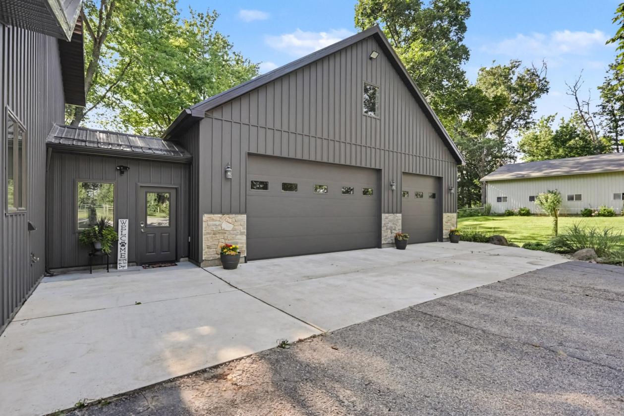 Premier Equestrian Country Estate |24 Acres - photo 3