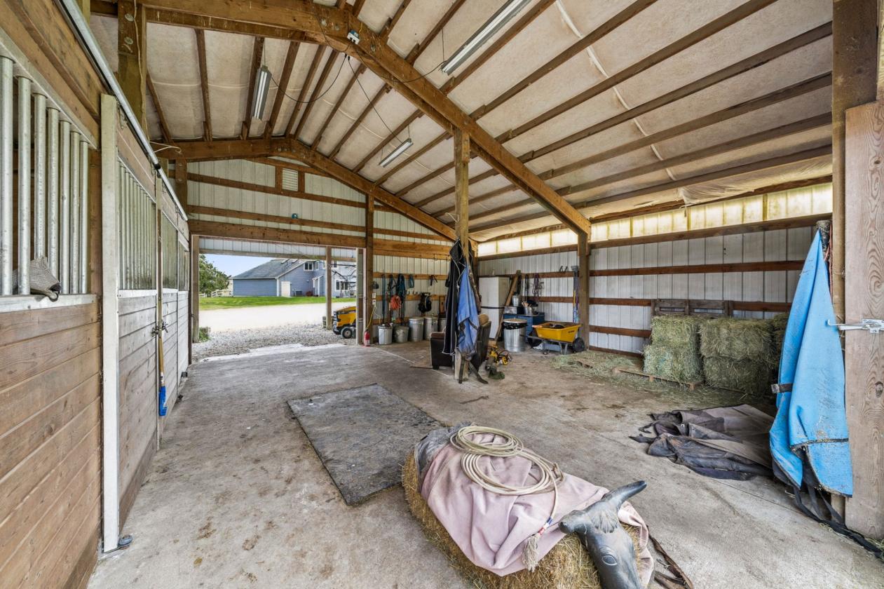 Equestrian 5 Acres in gated neighborhood - photo 24
