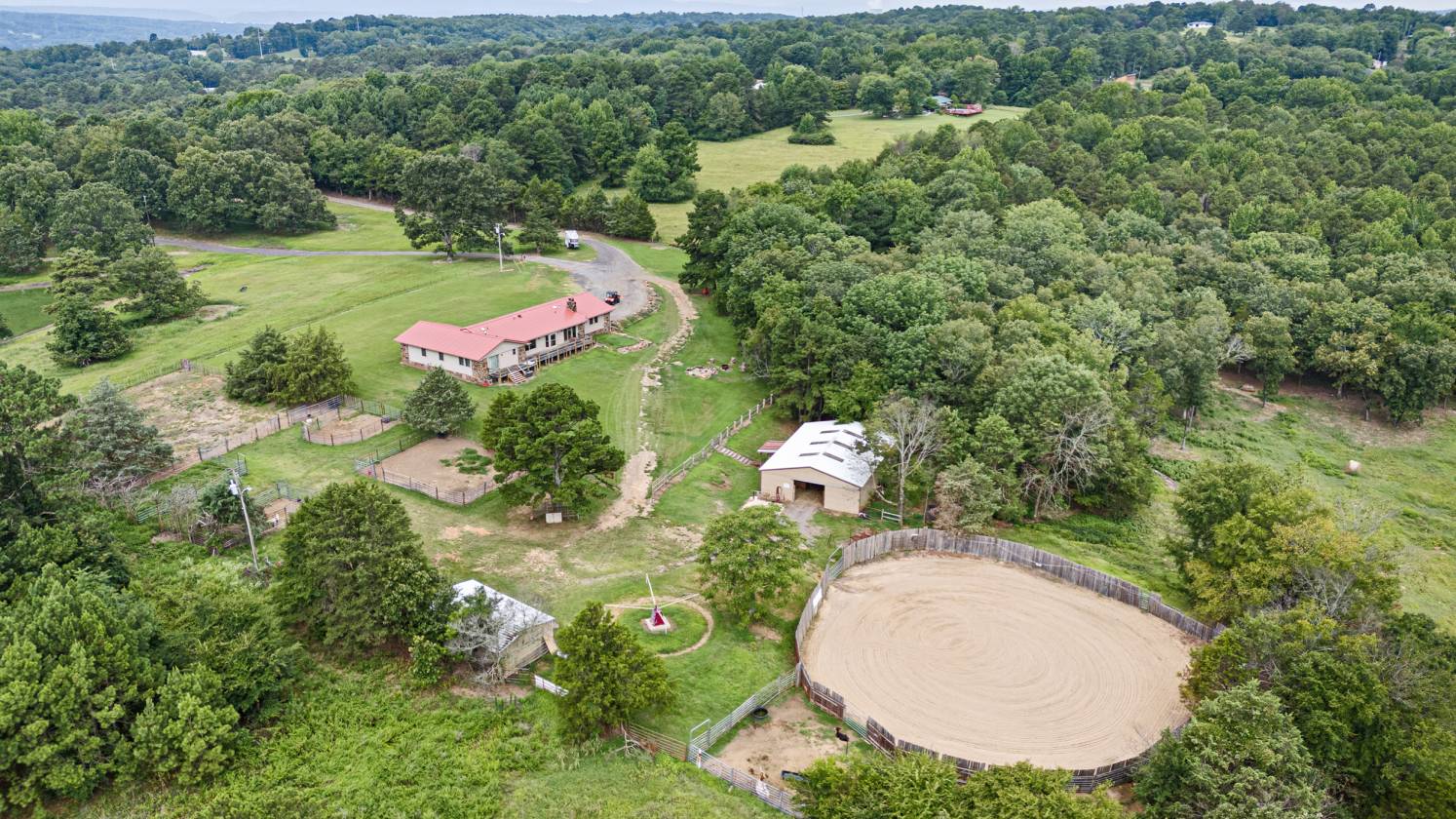 Horse Property for sale.