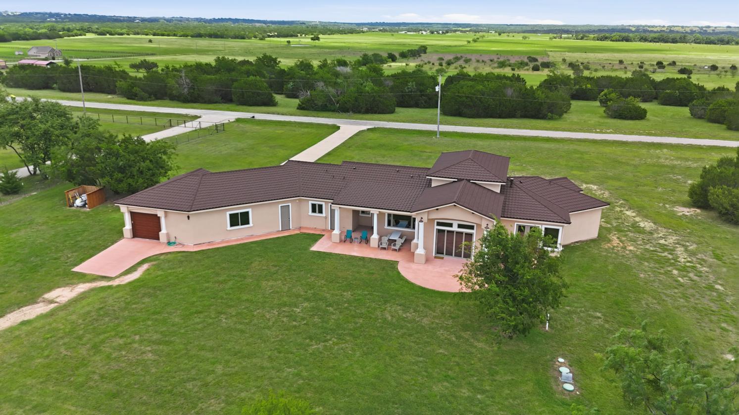 Gated Luxury Estate with Unmatched Views on 5 Acres - photo 7