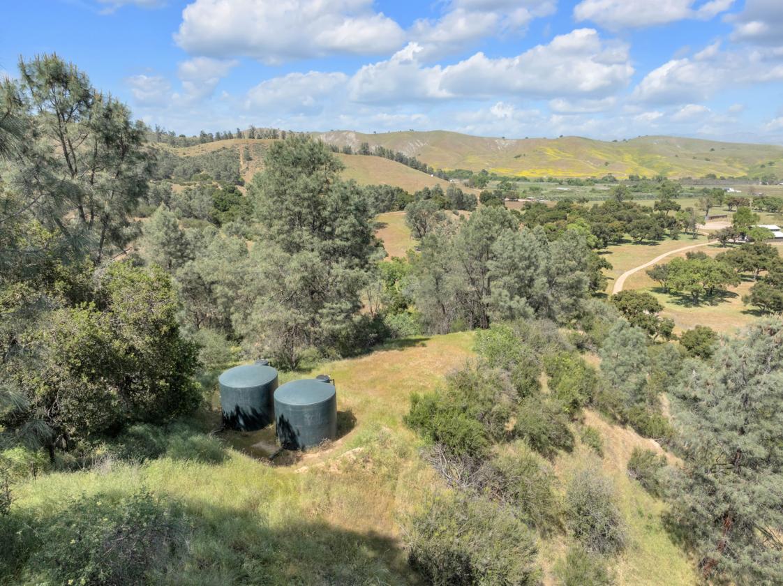 DOUBLE SEVEN ZERO RANCH - photo 7