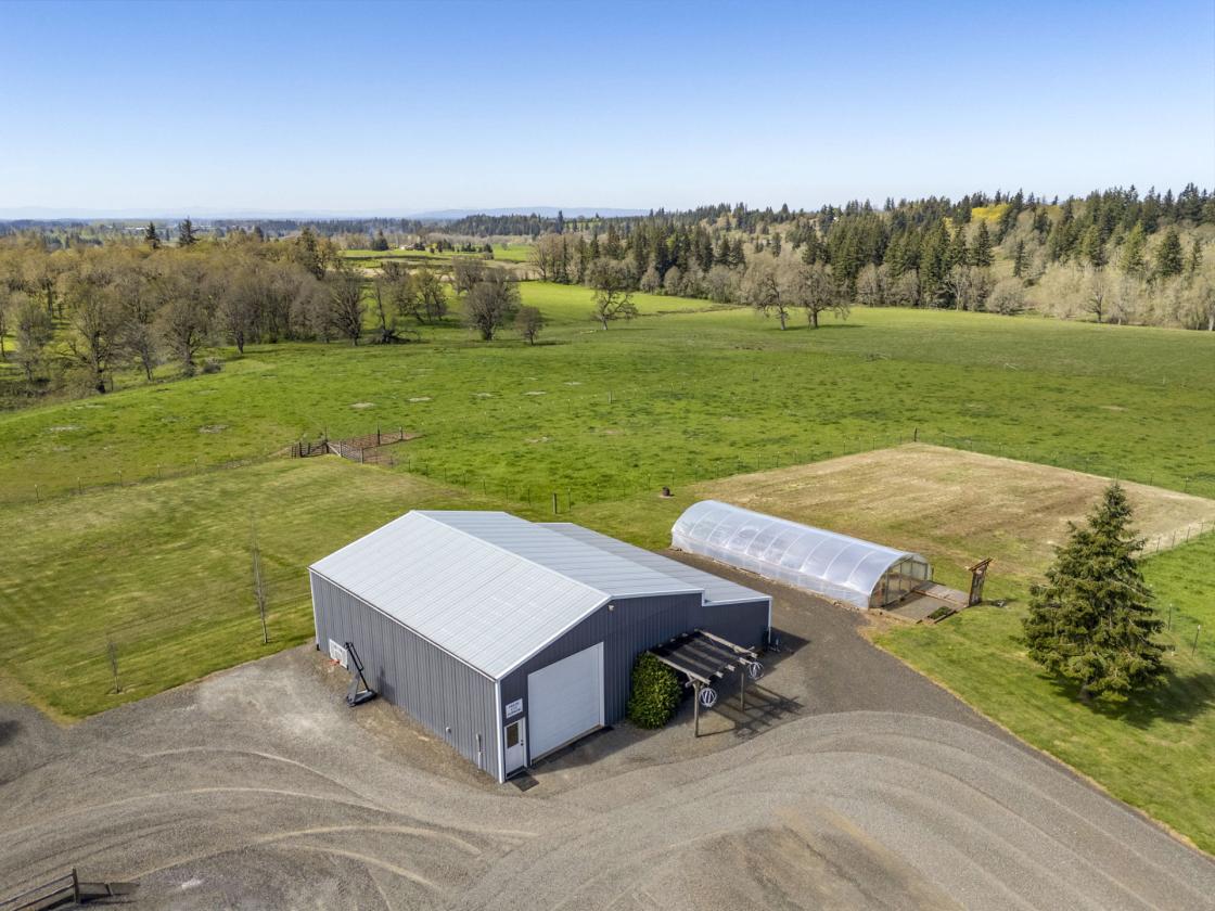 Equestrian & livestock property with 2 Homes - photo 25