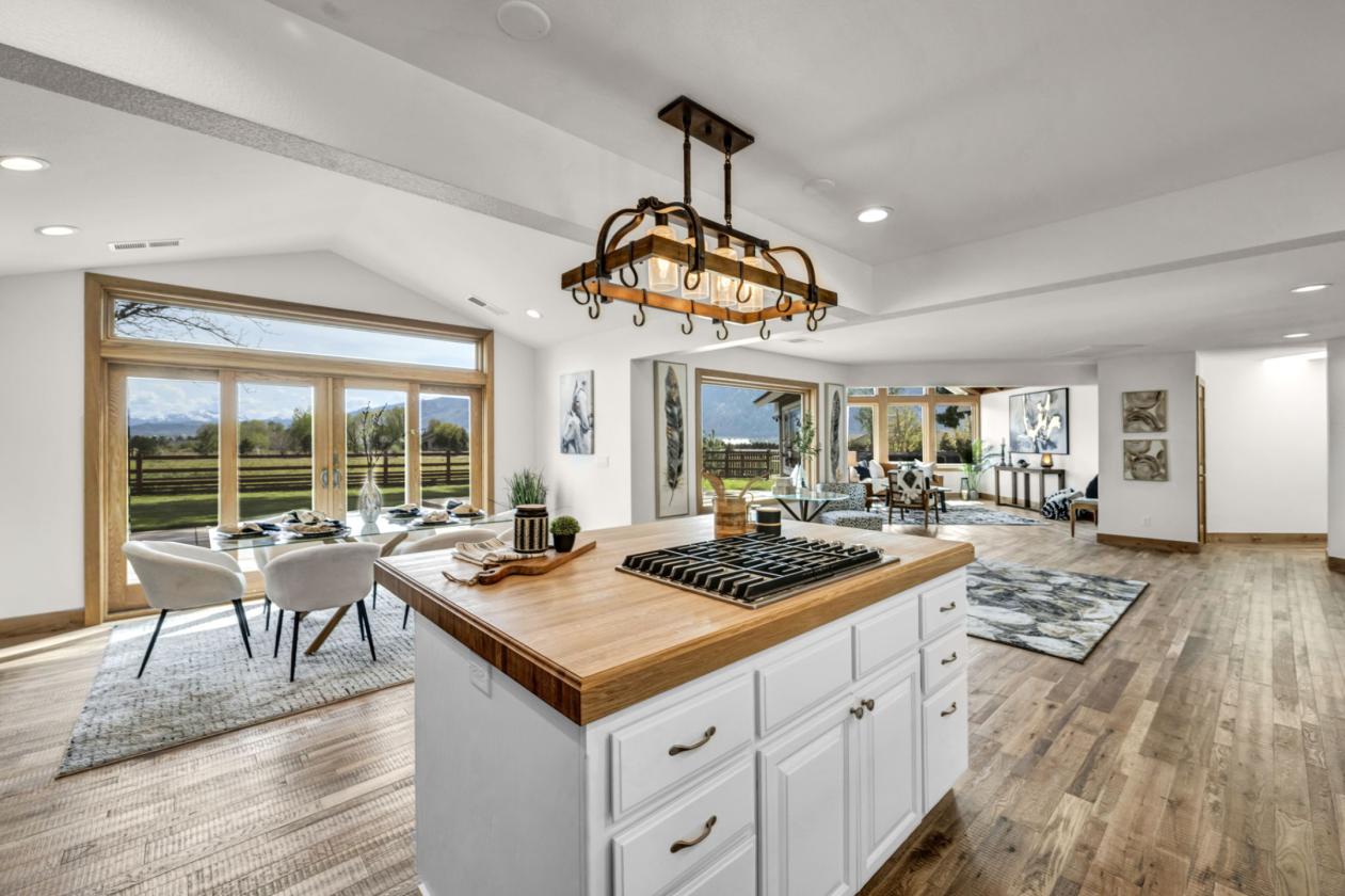 1.5 MILLION DOLLAR REMODELED HORSE ESTATE - photo 22