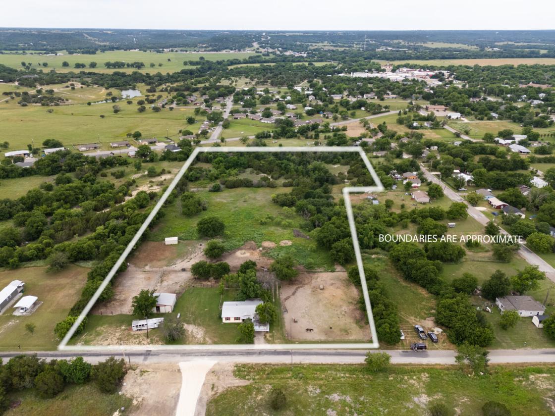 Horse property with gorgeous views - photo 17