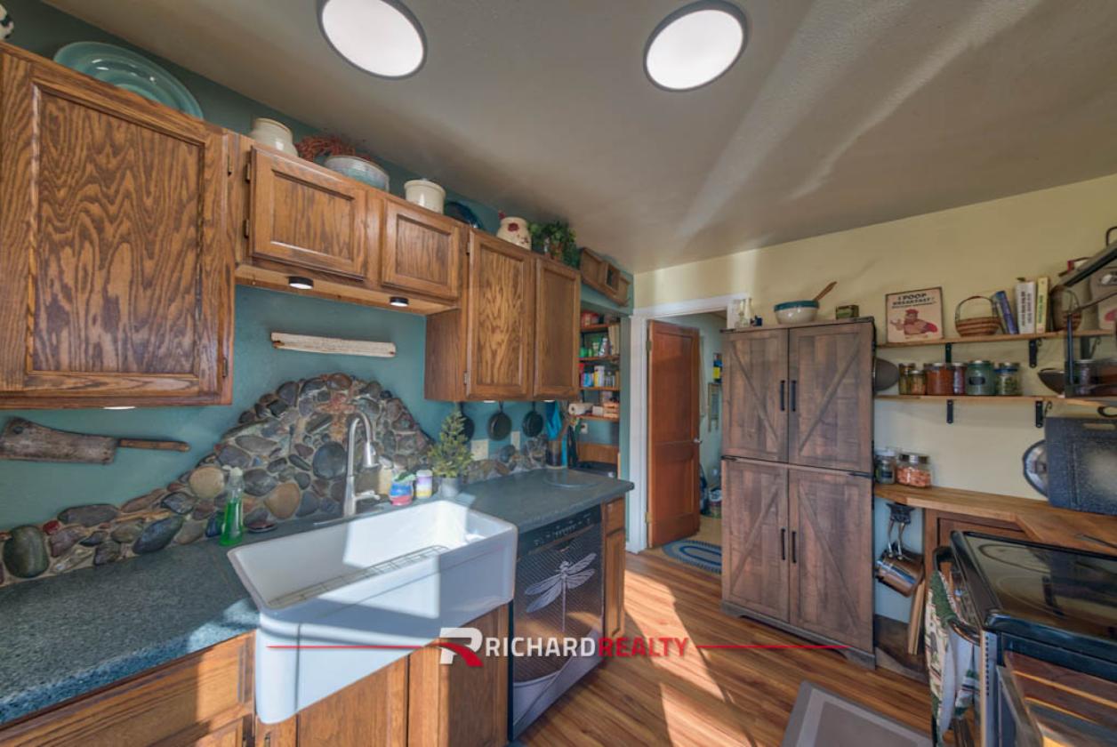 Private 40-acre Horse Ranch with Live Water - photo 11