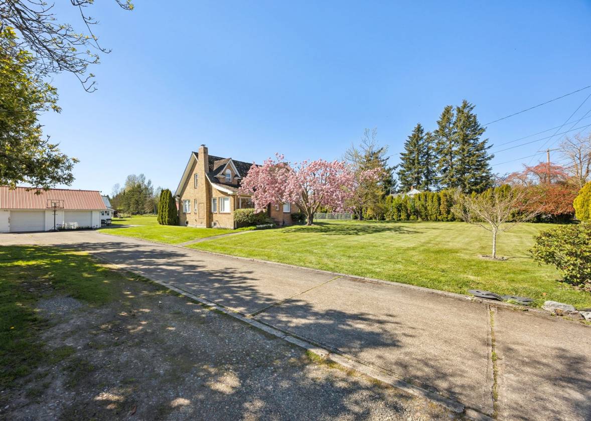 Horse Property for sale.