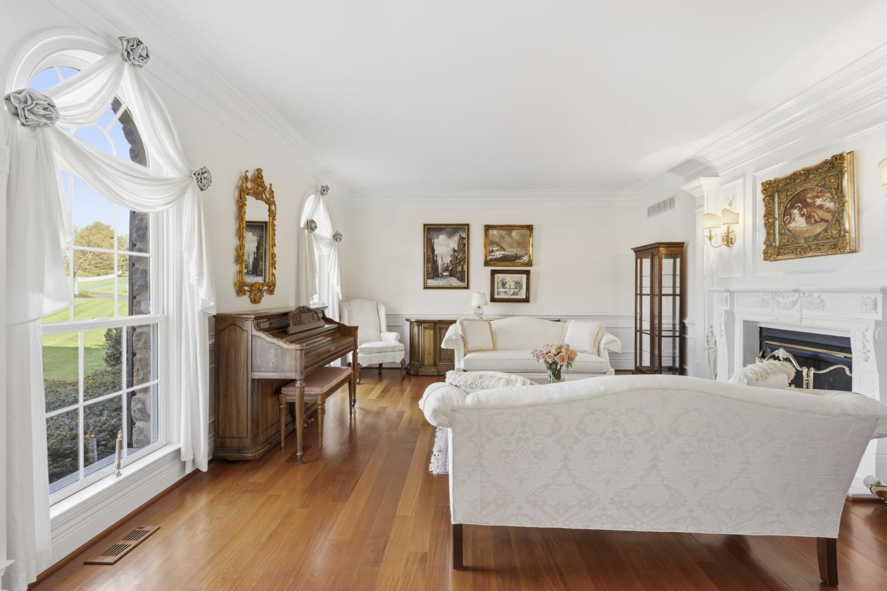 World-Class 115-Acre Luxury Farm Estate - photo 5