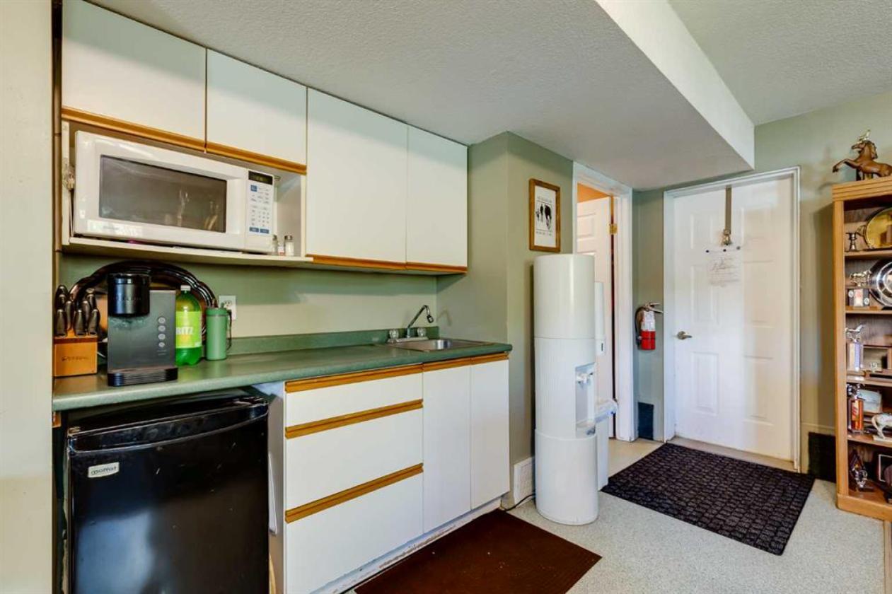**Exceptional Turnkey Equine Agri-Business*** - photo 5