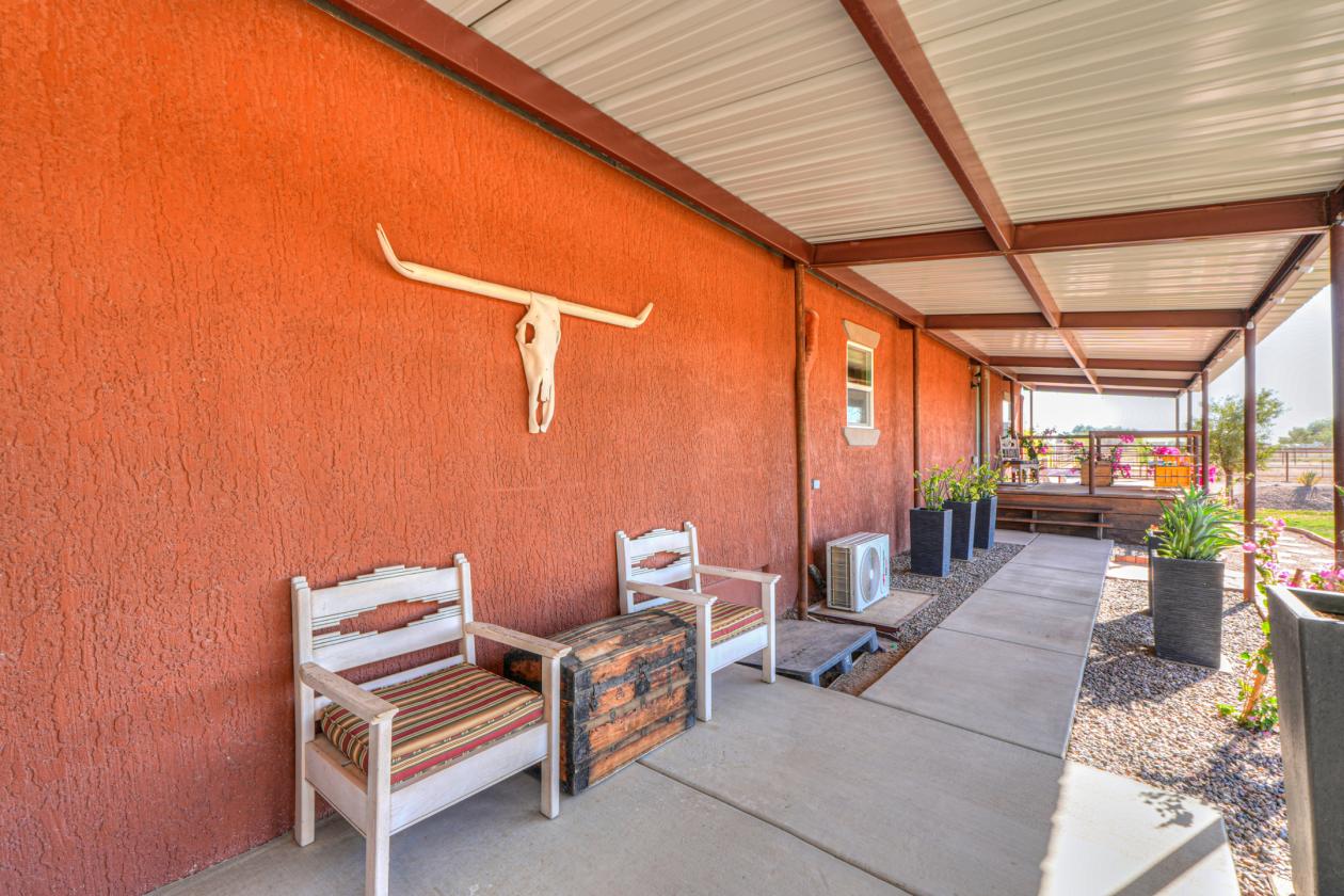 Move in ready horse property - photo 22