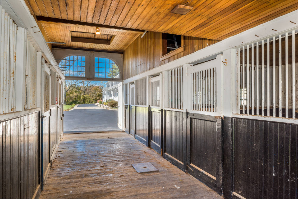 Horse farm with magnificent views in Scituate, RI Foster, Providence County, Rhode Island