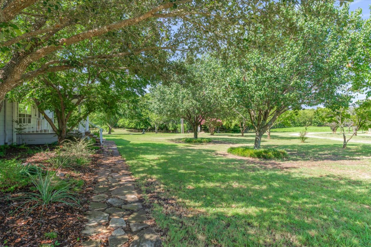 Rare 22.85-Acre Ranch in Rockwall County - photo 30