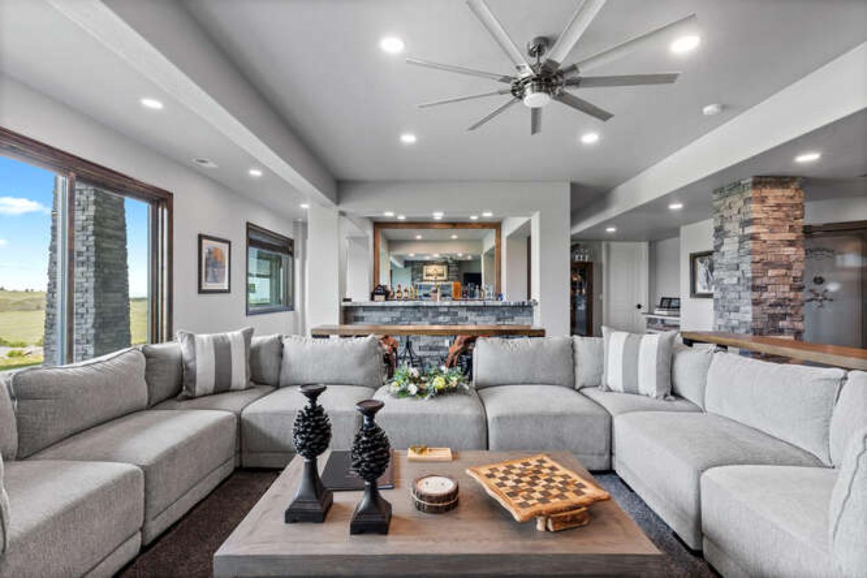 Luxury Horse Property With Amazing Views - photo 24