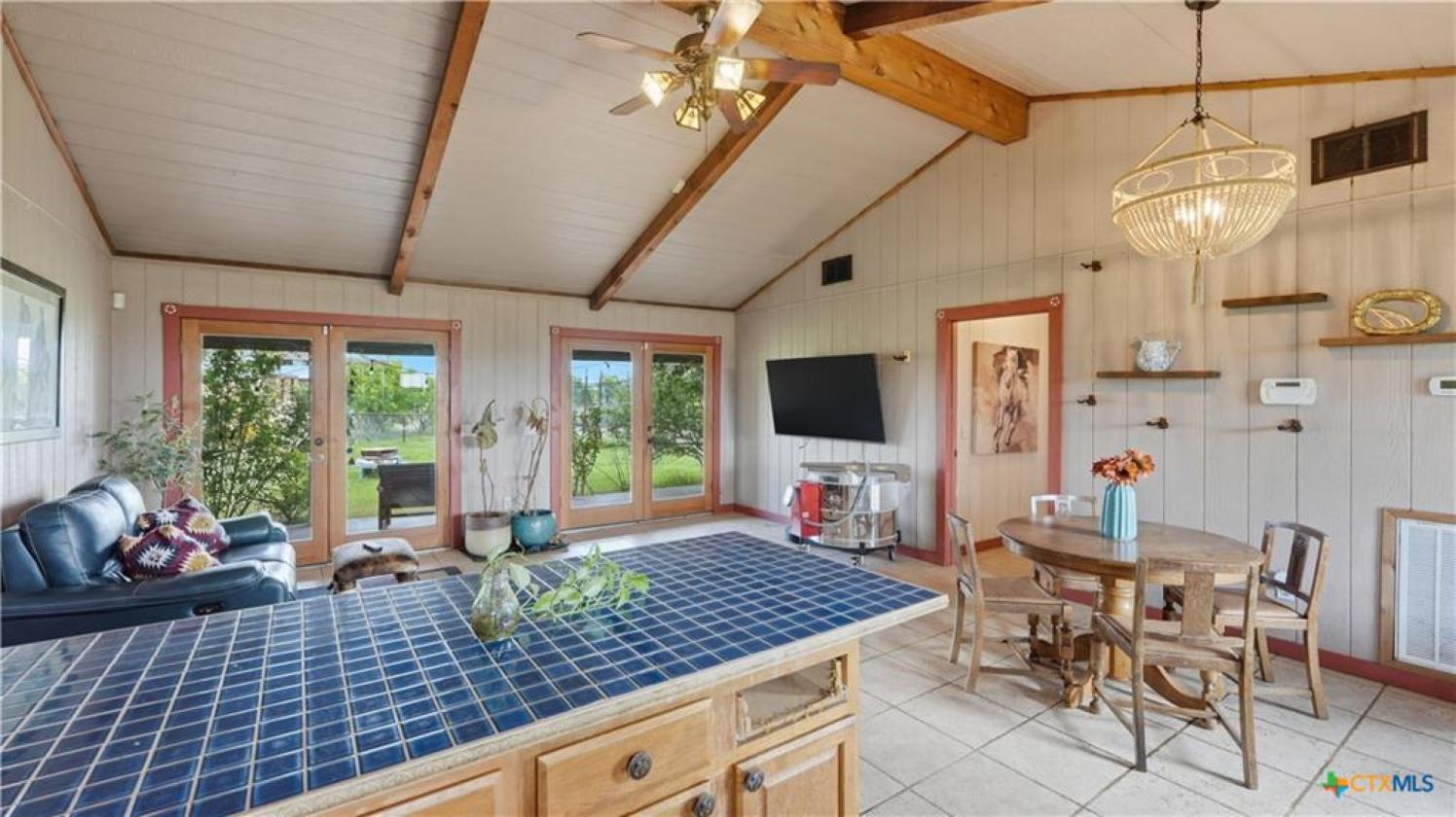 White Rock Ranch Home with 4 Stalls - photo 9