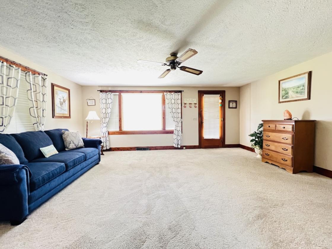 10.65 Ac. m/l with House & Workshop near Lake! - photo 11