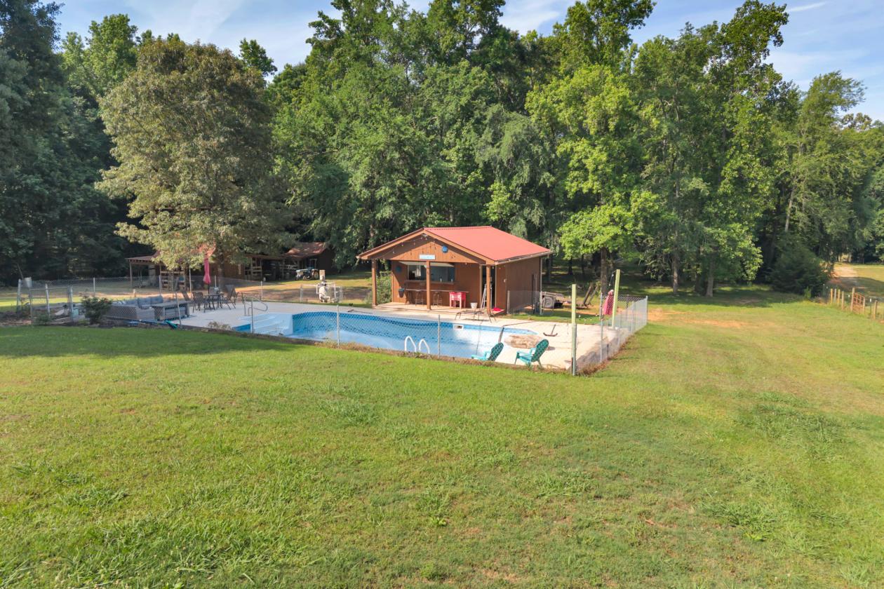 Great piece of property for a small horse farm - photo 22