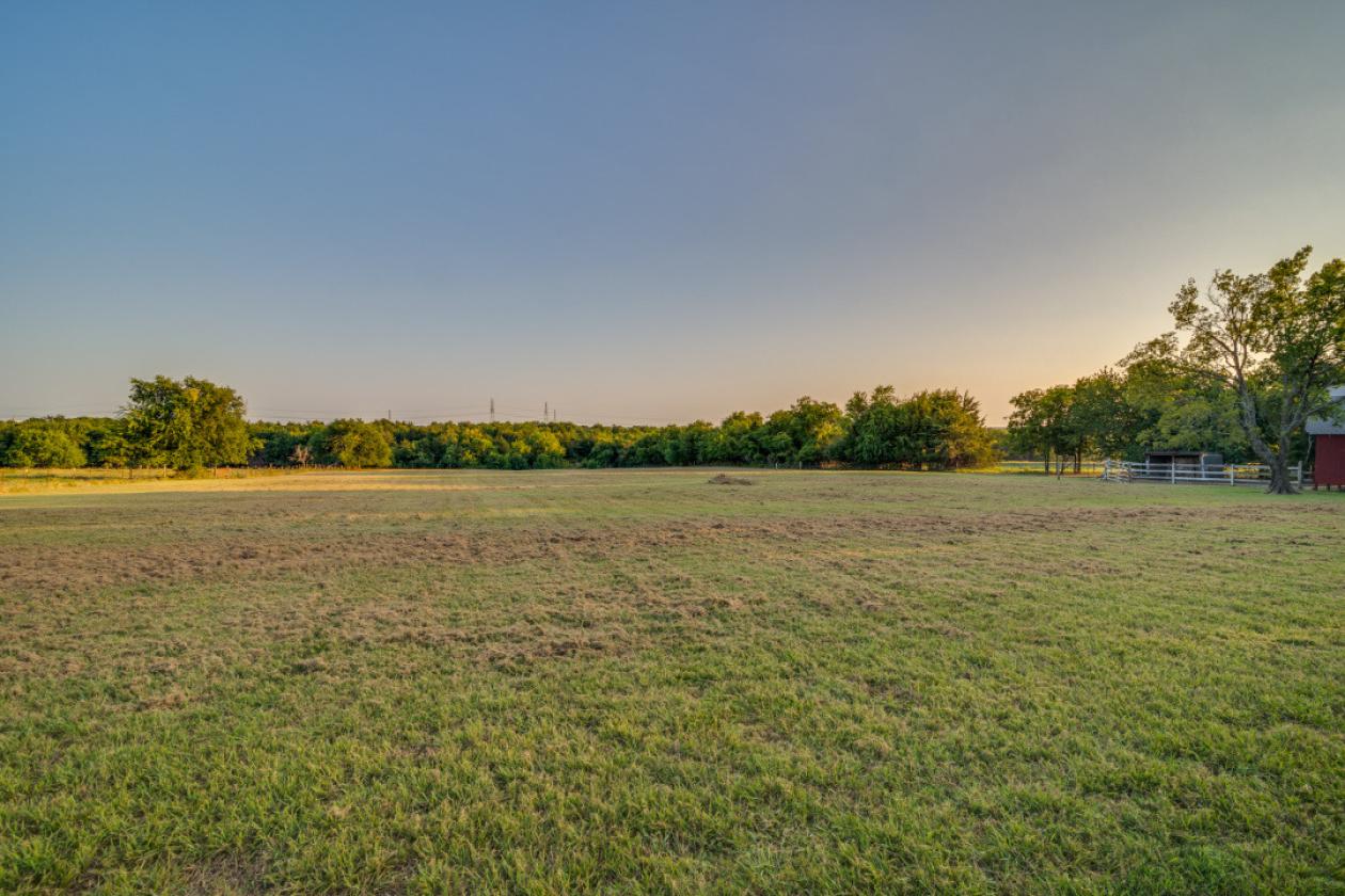 5.57 Secluded Acres Outside of the City Limits - photo 3