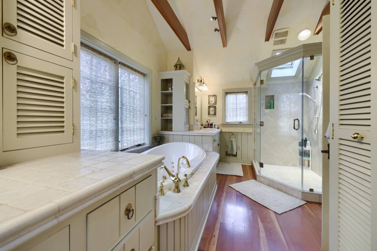 1737 Historic Stone on 11+ Acres - photo 28