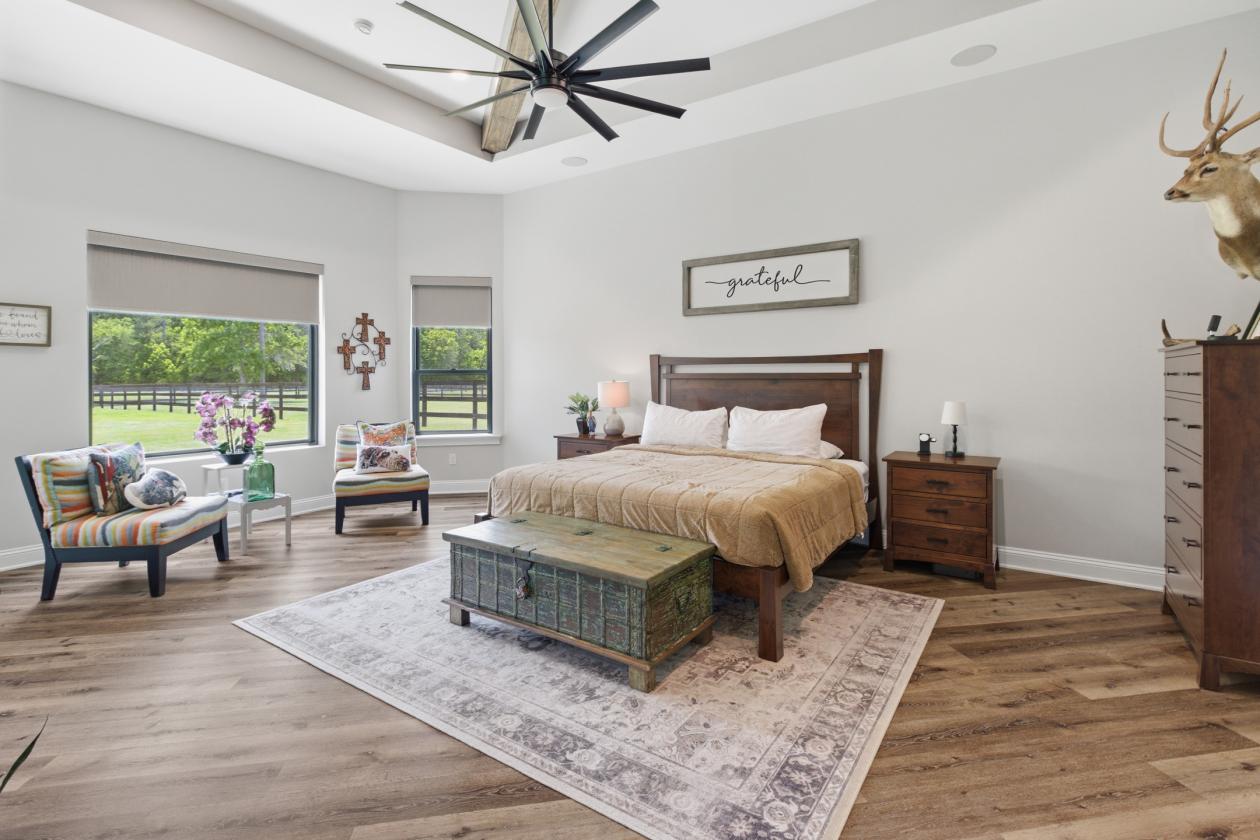 Luxury Equestrian Estate Compound on 6.6 Acres! - photo 19
