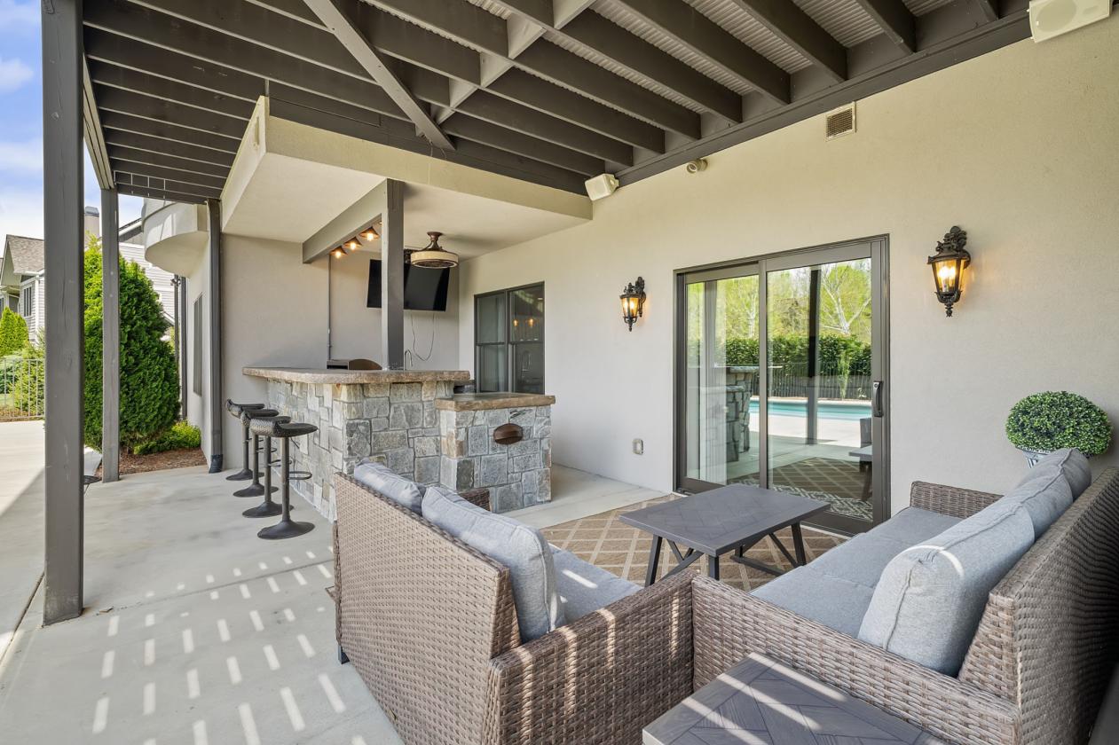 Luxury Home with Equestrian Lifestyle Access - photo 27