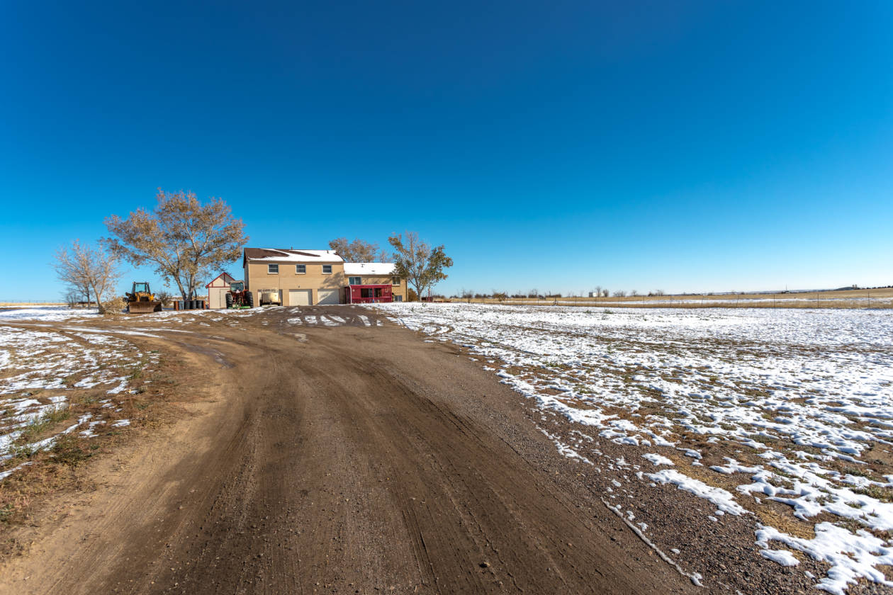 35 Acres Brighton, CO. Mountain view. Multi generational home 6