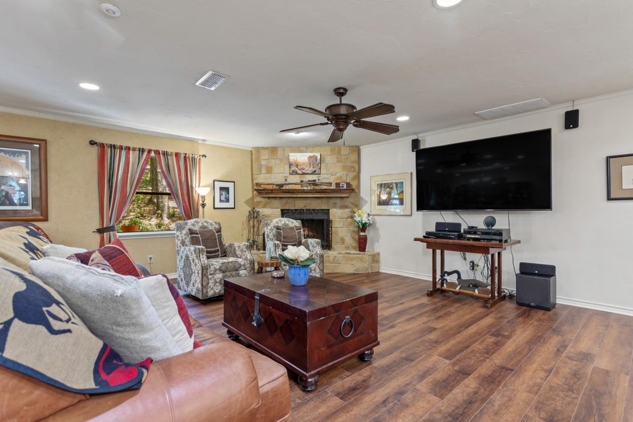 9.99 Acres in a park-like setting - photo 20