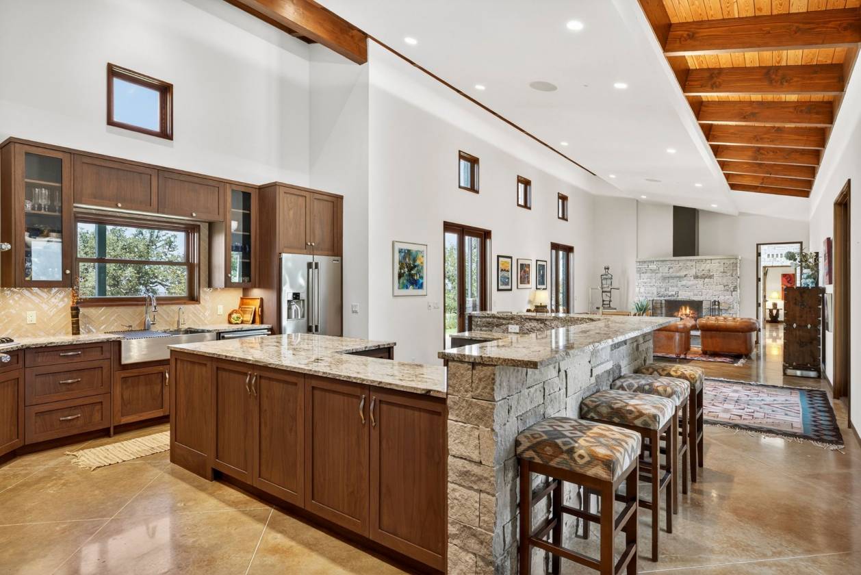 Modern Hill Country Estate with Panoramic Views - photo 11