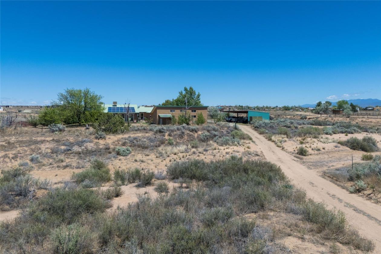 Starry Night Ranch - House/Guest House/Barn - photo 22