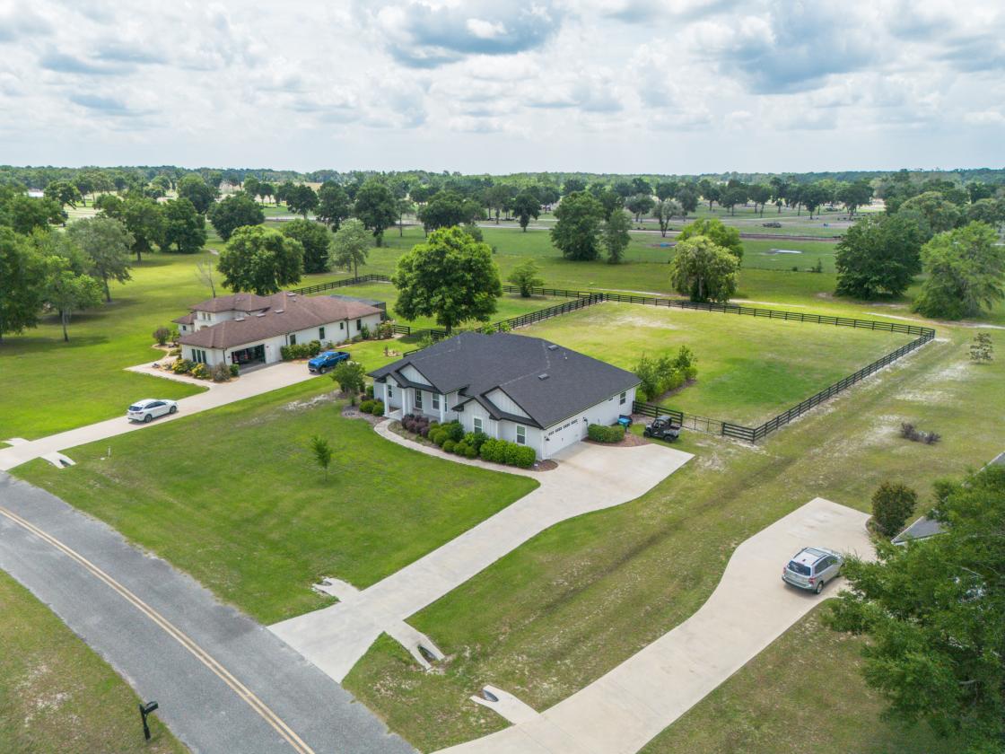 Equestrian elegance meets peaceful North Florida - photo 20