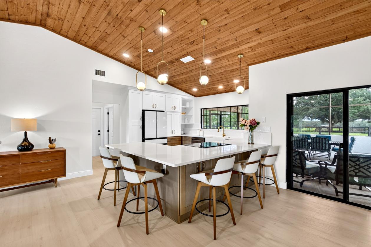 Turn-Key 20 Ac Horse Farm Renovated Home mins WEC - photo 24