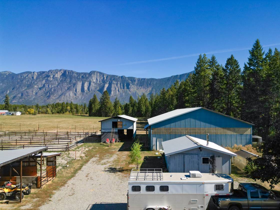 Horse Property for sale.