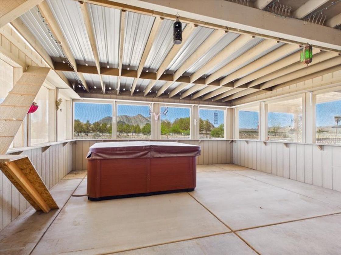 TWO HOUSES, LARGE BARN, 70 SOLAR PANELS on 6 ACRES - photo 15