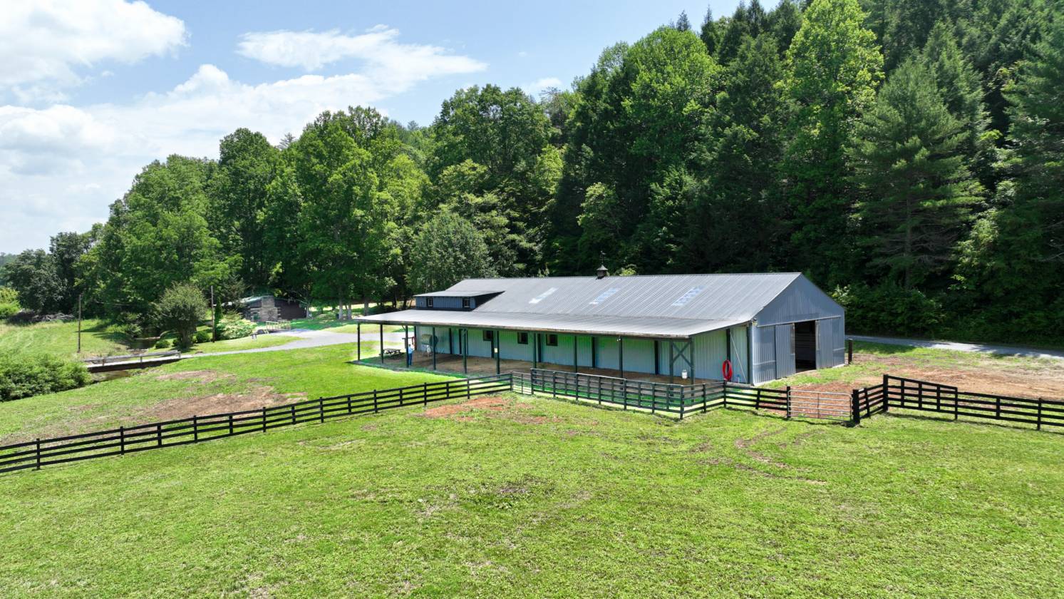 Horse Property for sale.