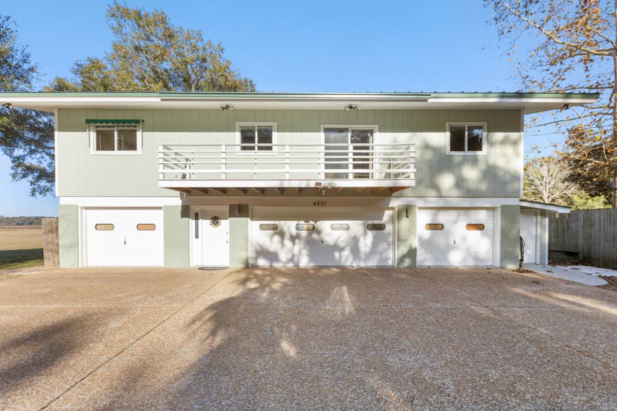 Horse Property for sale.