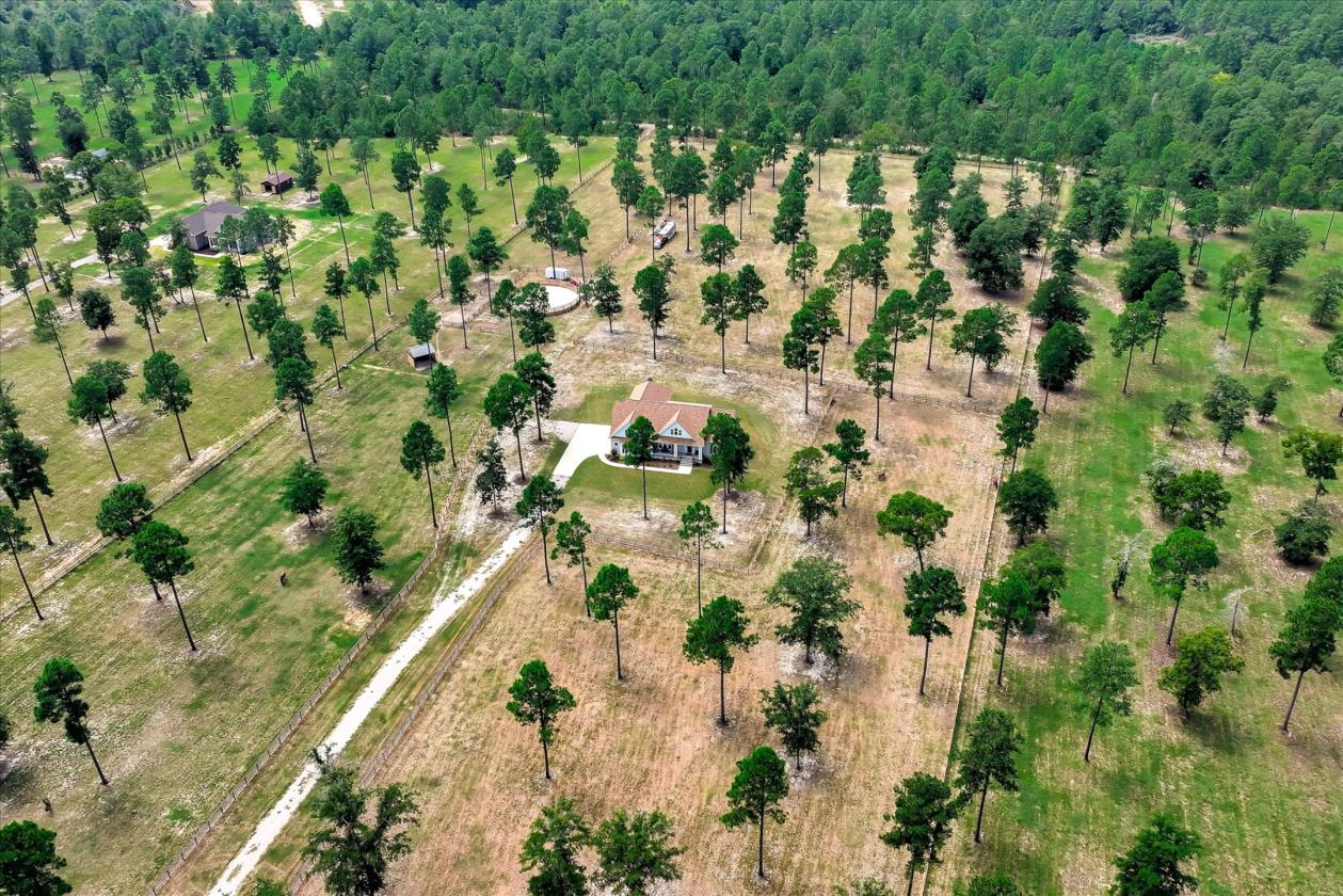 12 Acres Horse Property in the Paddocks - photo 2