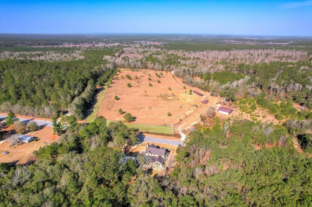 Beautiful 61-Acre Horse Property - photo 4