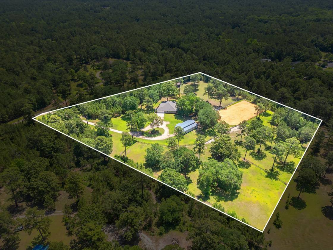 Horse Property for sale.