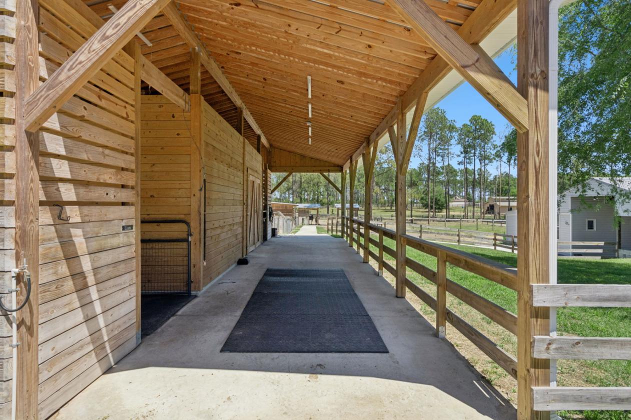 Turnkey Equestrian Retreat near Ocala - photo 15