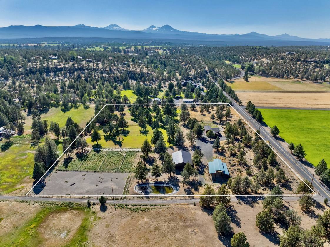 Horse Property for sale.