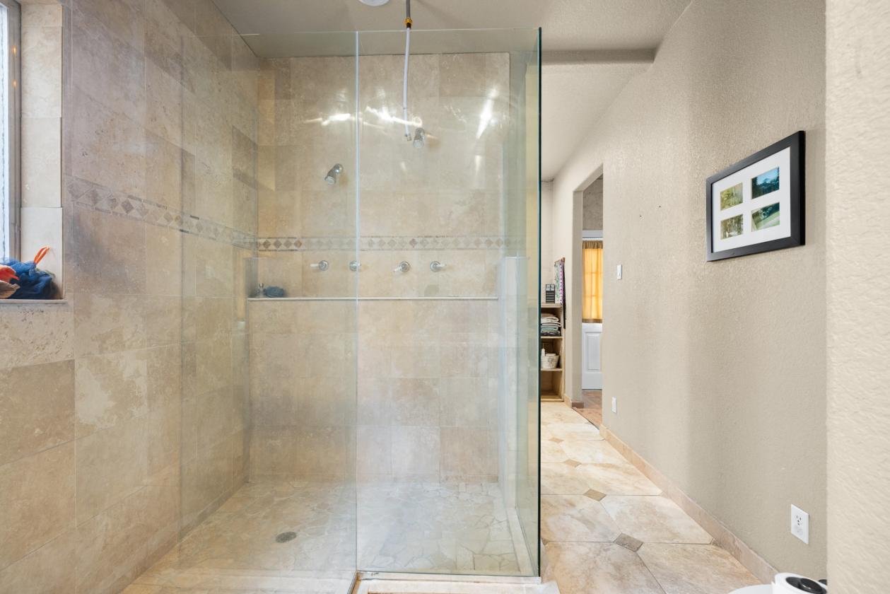 Income Producing Hill Country Retreat - photo 10