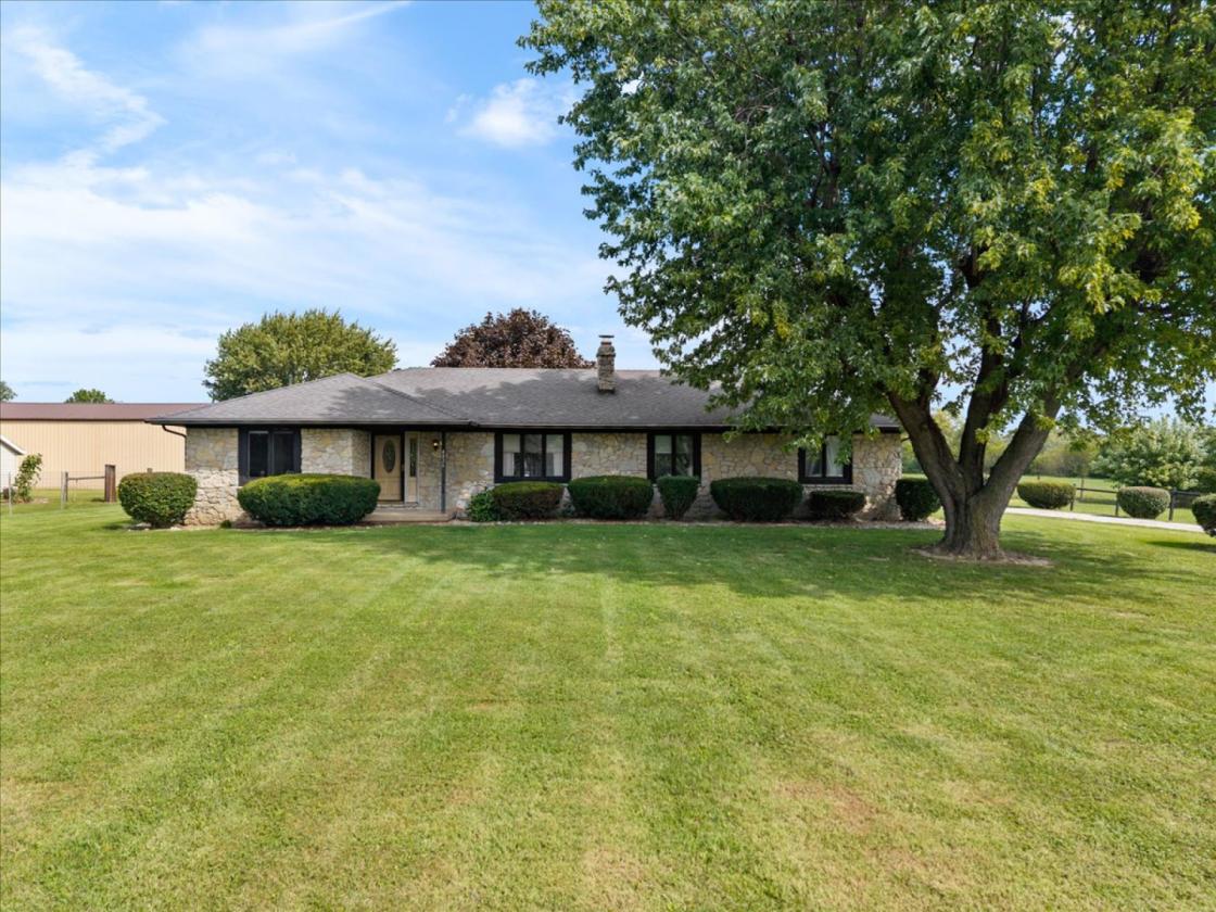 Horse Property Auction: 9.82± Acres, Two Barns - photo 26