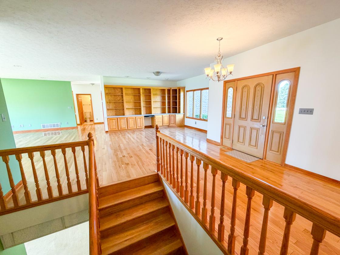 Traditional Ranch with Basement and Barn - photo 17