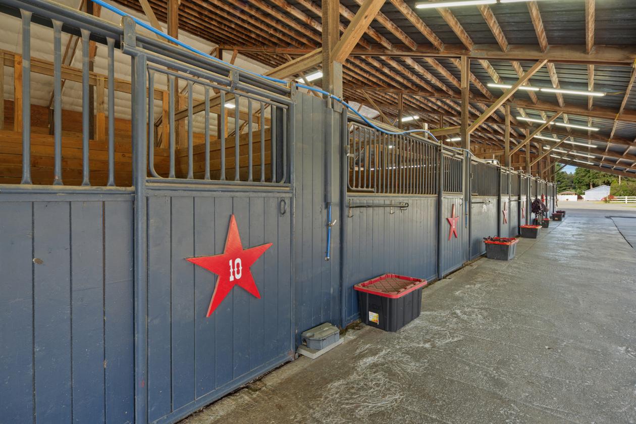 Gated Turnkey 17-Acre Equestrian Facility - photo 8